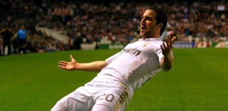 Higuaín celebra el primer gol de su equipo frente al Athletic