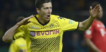 Lewandowski celebró de forma peculiar su segundo tanto en la final