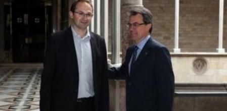 Joan Herrera y Artur Mas en el Palau de la Generalitat.