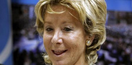 La presidenta de la Comunidad de Madrid, Esperanza Aguirre, durante la reunión del Comité de Dirección del PP de Madrid celebrada en la sede del partido