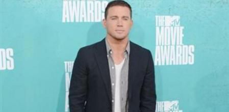 Channing Tatum eligió los vaqueros con vuelta
