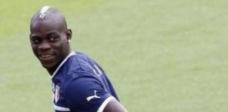 El delantero de la selección italiana Mario Balotelli