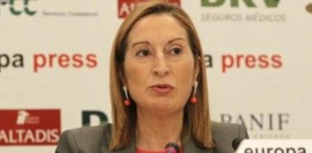 La ministra de Fomento, Ana Pastor.