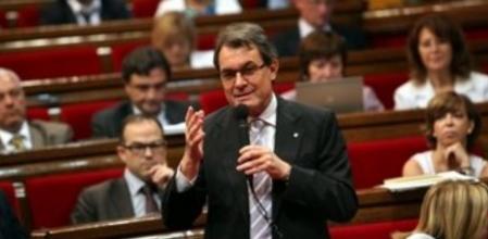 El president del Govern, Artur Mas, durante la sesión de control en el Parlament