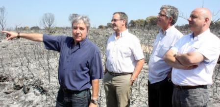 El alcalde de Avinyonet de Puigventós acompaña a representantes del Govern, la Diputación y el Consejo comarcal a las zonas afectadas por las llamas