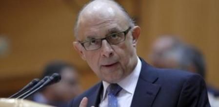 El ministro de Hacienda, Cristóbal Montoro, interviene en el Senado