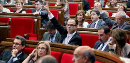 Los diputados del Parlament votan disciplinadamente, salvo excepciones, aquello que les marca el líder del grupo parlamentario
