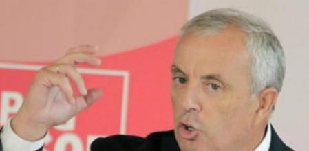 El secretario general del PSdG-PSOE, Pachi Vázquez, tras ser elegido por aclamación candidato de su partido a la Presidencia de la Xunta