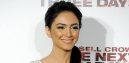 Boniadi en el estreno de Los próximos tres días, en el 2010