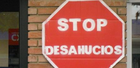 La mayoría de españoles está a favor de para los desahucios