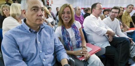 Pere Navarro y Carmen Chacón en el comité federal del PSOE en Madrid
