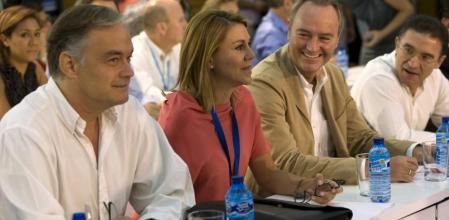 Esteban González Pons; María Dolores de Cospedal, secretaria general del Partido Popular; Alberto Fabra, presidente del PP valenciano; y Serafín Castellano