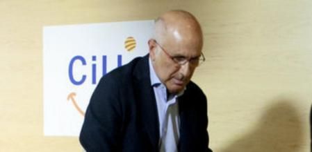 Duran Lleida en la reuniónd e CiU en la sede de UDC