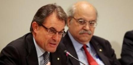 Artur Mas el día antes de su reunión con Rajoy para pedir el pacto fiscal durante el acto de firma del convenio marco entre la Agencia Tributaria de Catalunya y las cuatro diputaciones