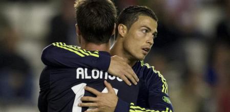 Cristiano Ronaldo anotó de penalti el 0-2