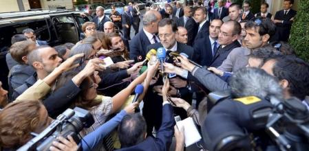Mariano Rajoy atendiendo a la prensa tras su llegado hoy a Nueva York