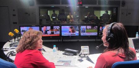 La vicepresidenta del Gobierno, Soraya Sáenz de Santamaria, en la entrevista en la cadena SER