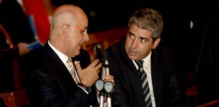 Duran Lleida, junto a Francesc Homs, en el acto de entrega del Premio Internacional Conde de Godó