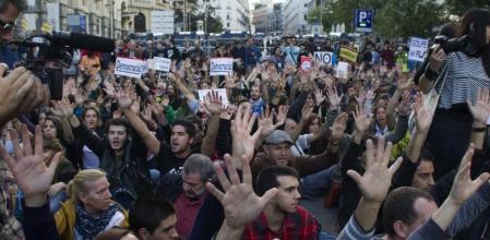 Manifestación pacífica frente el Congreso de los Diputados