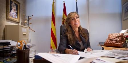 Alicia Sánchez-Camacho, en su despacho de la sede del PP catalán, ha multiplicado su actividad en los últimos días hasta para participar en las campañas gallega y vasca