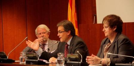 Mas, junto a la presidenta de SEiEM, Rosa Martín