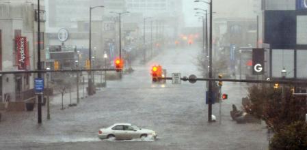 Inundaciones y fuertes vientos en Atlantic City, en Nueva Jersey, por el huracán 'Sandy'
