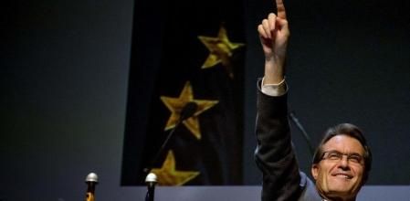 Artur Mas, candidato de CiU a ser reelegido presidente de la Generalitat, presentó la imagen de su campaña en Viladecans