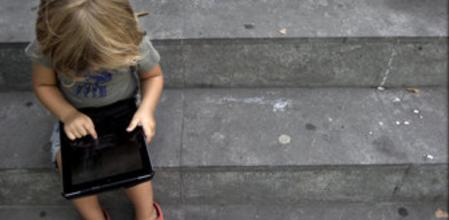 El TDAH es un trastorno que se inicia en la infancia y que se caracteriza por la dificultad de mantener la atención