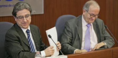 Enric millo junto al presidente de la Pimec, Josep González, en un acto de precampaña en sustitución de Alicia Sánchez-Camacho