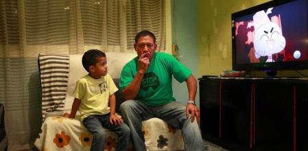 El albañil Jaime Carena ha sufrido ya diversos intentos de desahucio, que han sido frenados