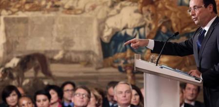 Hollande ante la prensa.