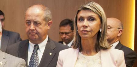 El conseller de Interior, Felip Puig, y la Delegada del Gobierno en Catalunya, María de los Llanos de Luna, en una imagen archivo