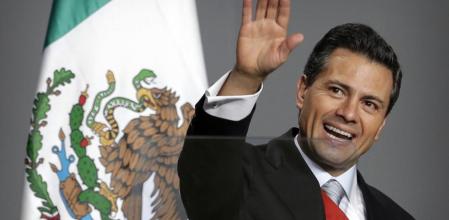 El presidente de México, Enrique Peña Nieto, durante su primer discurso como jefe de Estado en el Palacio Nacional