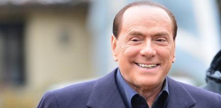 Silvio Berlusconi, a su llegada hoy al entrenamiento del club del que es propietario, el AC MIlan.