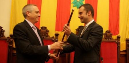 Pere Navarro cedió la alcaldía de Terrassa a Jordi Ballart