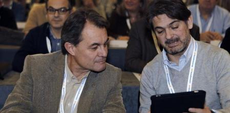 Artur Mas (i), junto a Oriol Pujol (d), durante el Consell Nacional del CDC.