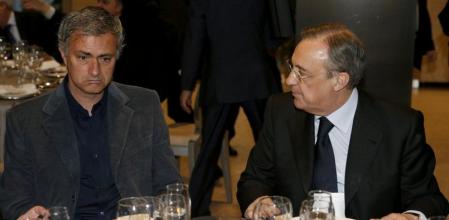 El técnico y el presidente del Real Madrid durante la tradicional comida de Navidad en el Santiago Bernabeu.