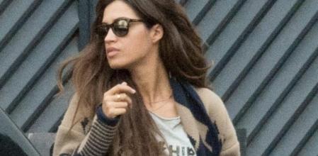 La periodista Sara Carbonero por las calles de Madrid, el 13 de diciembre de 2012