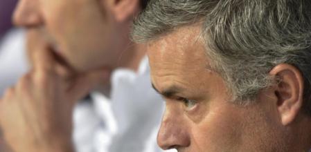 Jose Mourinho, en el banquillo.
