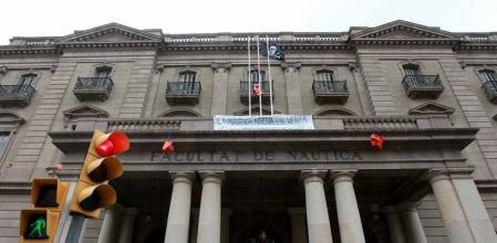 Fachada de la Facultad de Náutica, en Pla de Palau (Barcelona)
