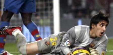 Oier Olazábal ejerce de portero del filial y tercer guardameta del primer equipo del Barça