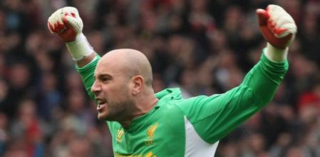Pepe Reina, candidato a sustituir a Valdés en el Barça, tiene contrato con el Liverpool hasta 2016