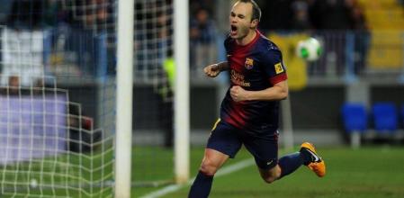 Andres Iniesta celebrando su gol frente al Málaga, el tercero del equipo.