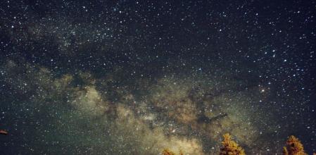 La Vía Láctea, en una imagen tomada en el Bryce Canyon de EE.UU. y subida a Flickr