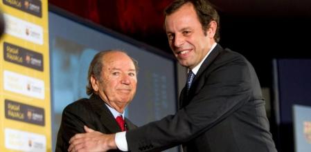 El ex presidente del FC barcelona, Josep Lluís Núñez, junto a Sandro Rossell
