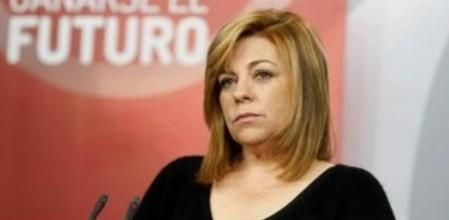 Fotografía facilita por el PSOE de la vicesecretaria general, Elena Valenciano, durante una rueda de prensa tras la reunión de la Ejecutiva Federal del partido.