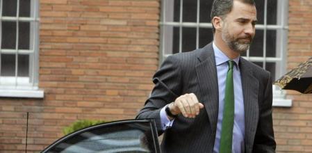 El Príncipe Felipe visitó la clínica en la que está ingresado el Rey Don Juan Carlos