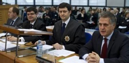 Fotografía facilitada por el Tribunal Europeo de Derechos Humanos de los representantes del Gobierno español, Jaime Requena, Francisco Sanz, Isaac Salama y Javier Nistal