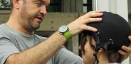 El casc casteller costa d'implantar-se a les colles universitàries