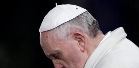El Papa Francisco en el Coliseo durante su primer Via Crucis